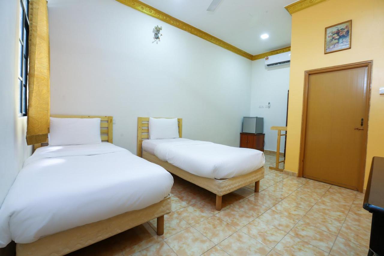Oyo 89887 Chalet Yunie Marang Zewnętrze zdjęcie