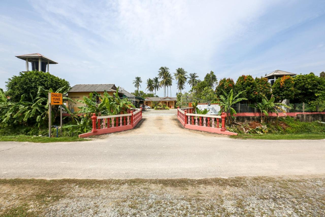 Oyo 89887 Chalet Yunie Marang Zewnętrze zdjęcie