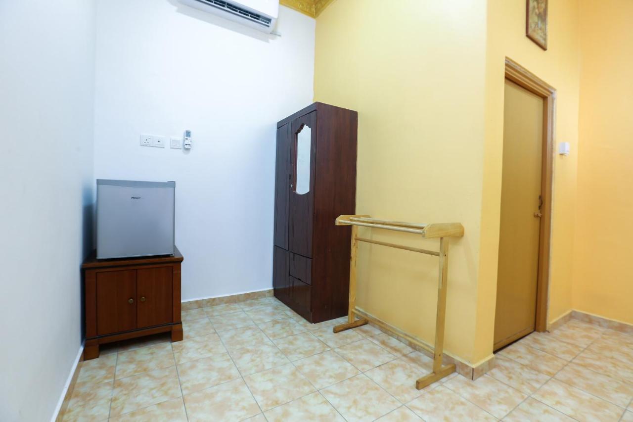 Oyo 89887 Chalet Yunie Marang Zewnętrze zdjęcie