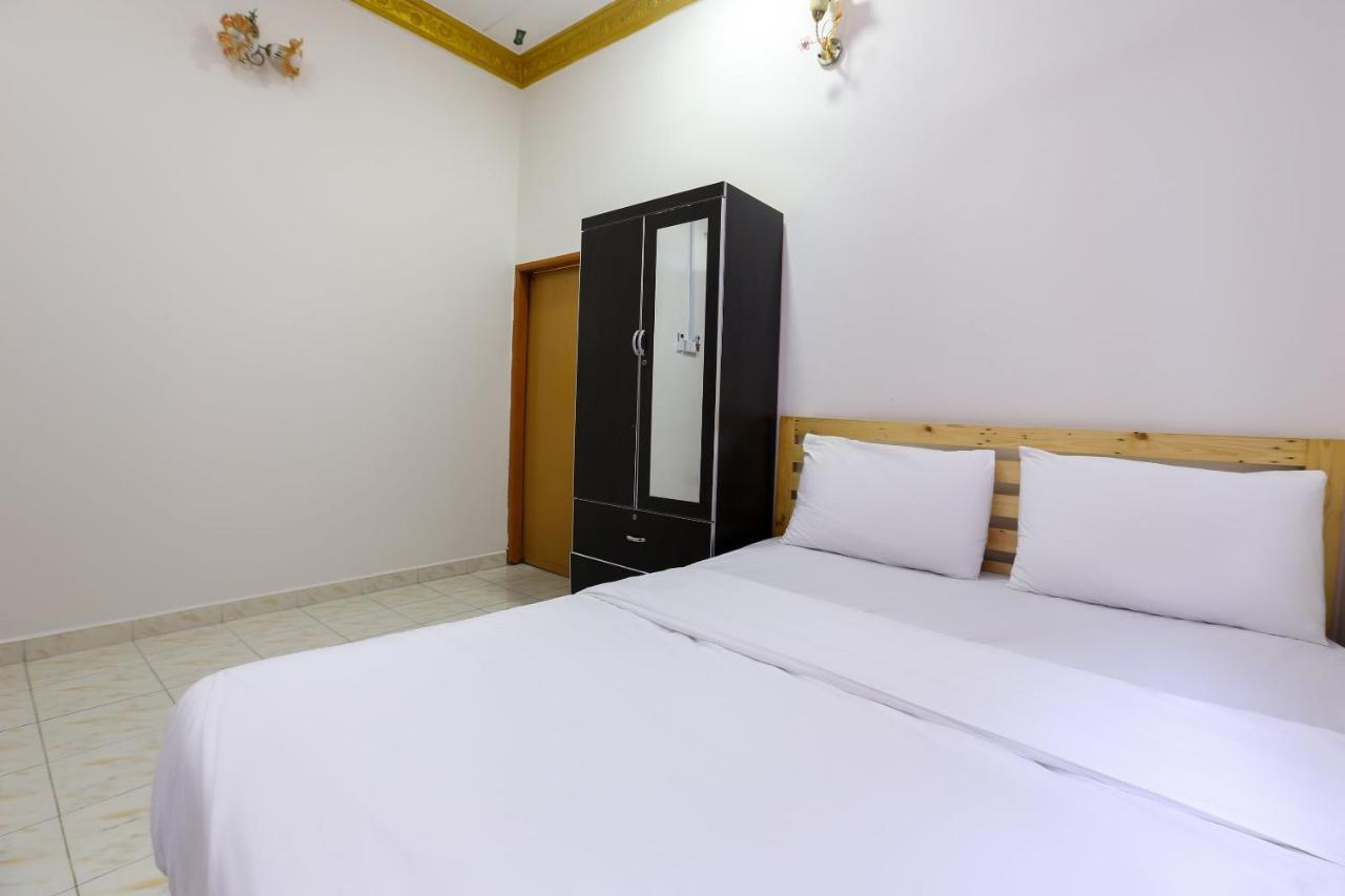 Oyo 89887 Chalet Yunie Marang Zewnętrze zdjęcie