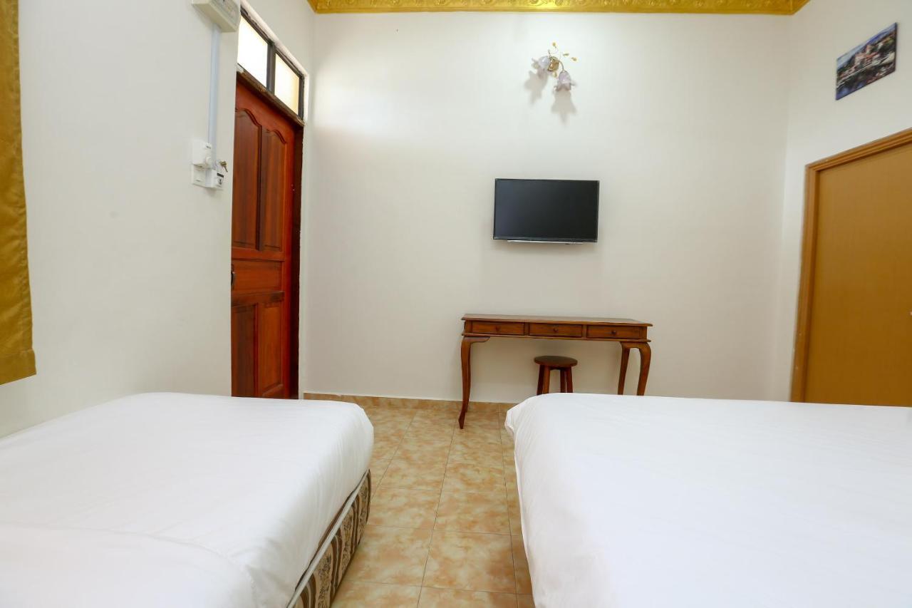 Oyo 89887 Chalet Yunie Marang Zewnętrze zdjęcie