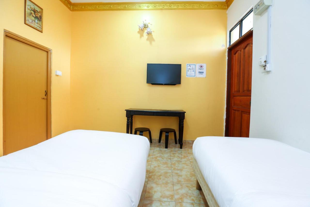 Oyo 89887 Chalet Yunie Marang Zewnętrze zdjęcie