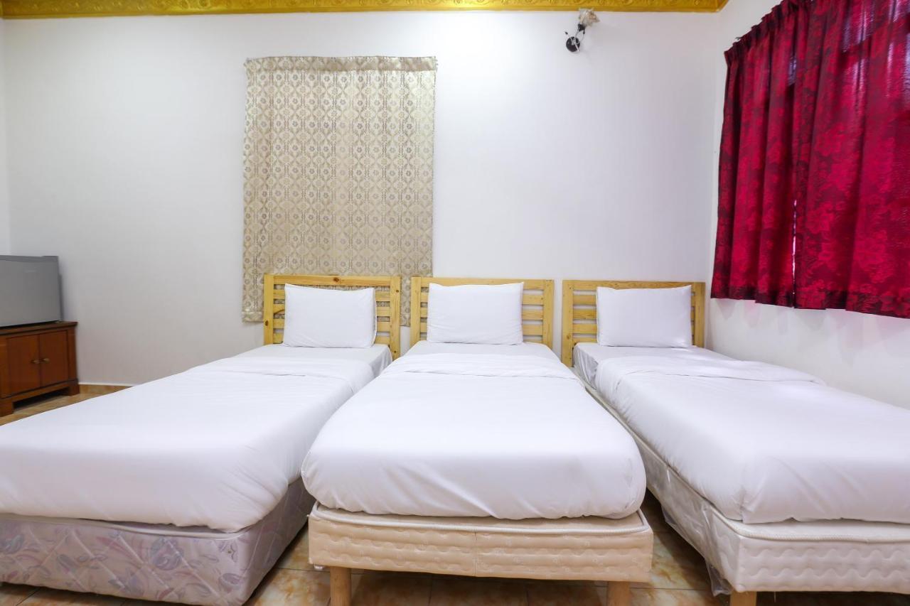 Oyo 89887 Chalet Yunie Marang Zewnętrze zdjęcie